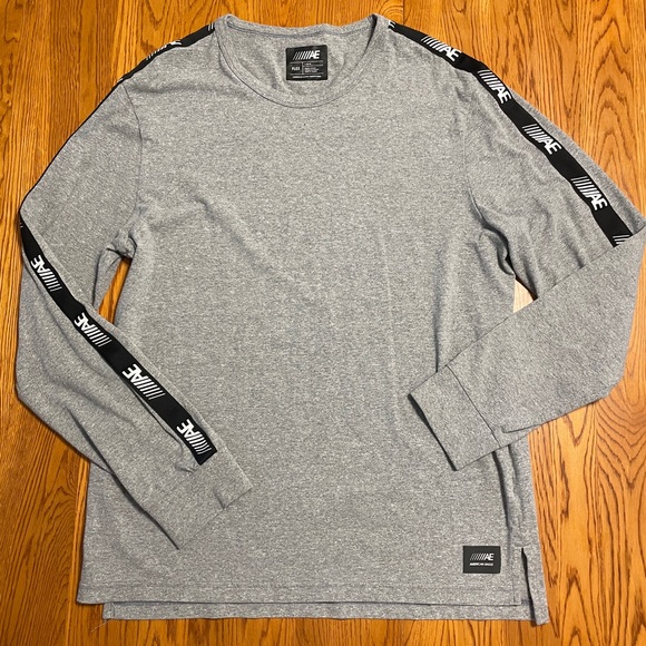 American Eagle Outfitters Other - American Eagle long sleeve size L